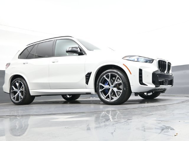 Used 2025 BMW X5 M60i AWD/4WD image 32