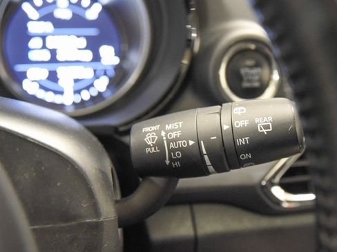 Used 2023 MAZDA CX-9 Touring image 26