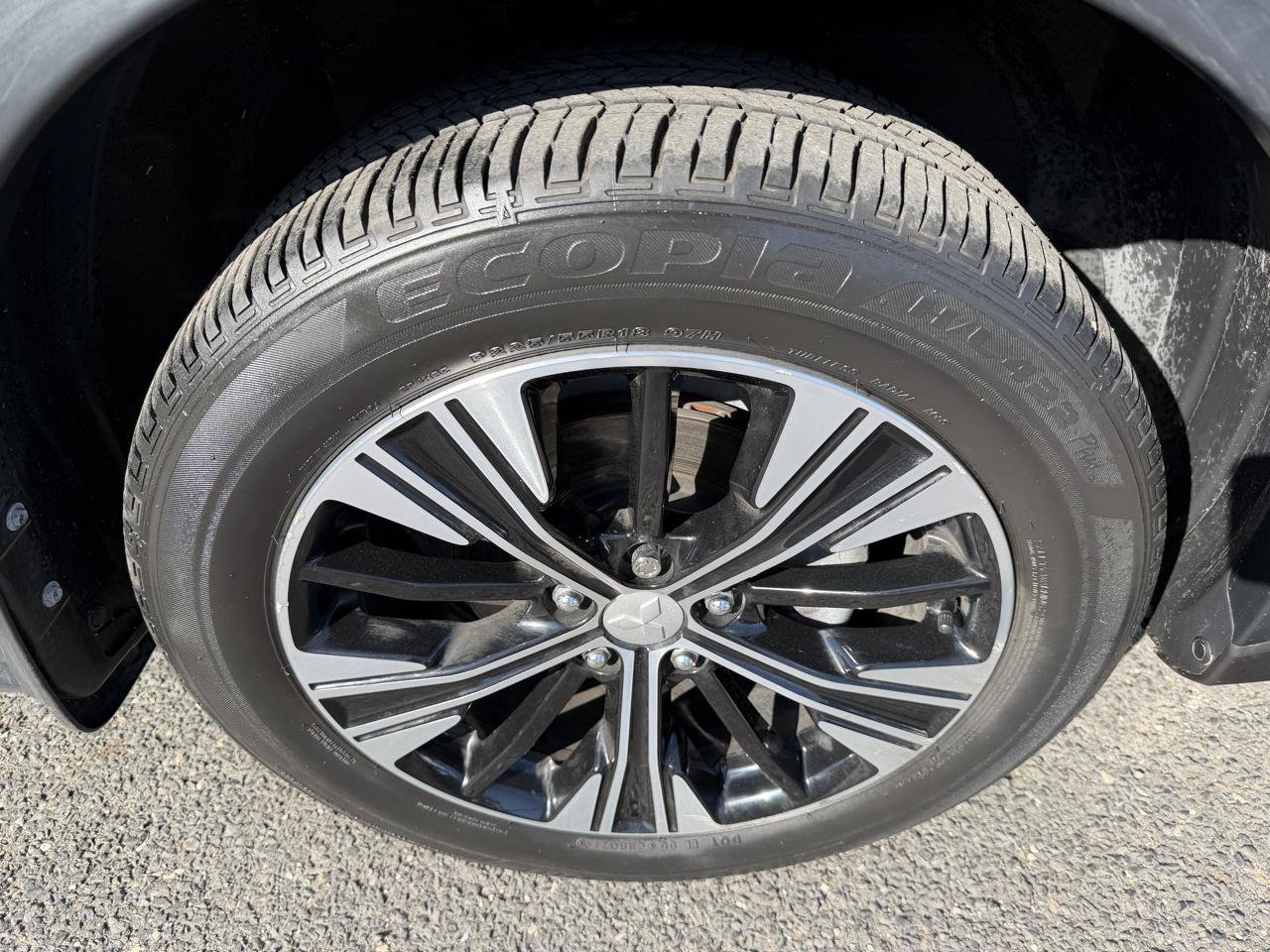 Used 2019 Mitsubishi Eclipse Cross SEL AWD/4WD image 4