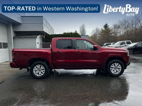 Used 2022 Nissan Frontier SV image 8