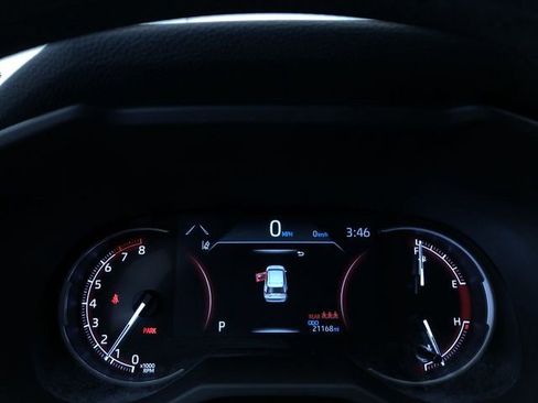 Certified 2025 Toyota RAV4 LE image 31