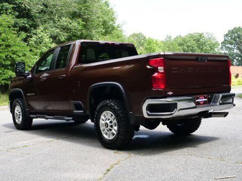 Used 2024 Chevrolet Silverado 2500 LT w/ Safety Package AWD/4WD image 17