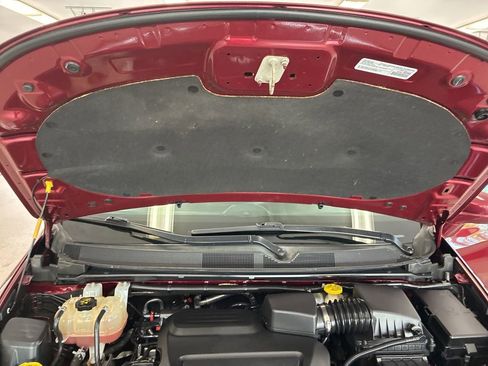 Used 2018 Chrysler Pacifica Touring-L Plus FWD image 46