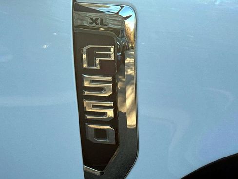 Used 2020 Ford F550 4x4 Regular Cab Super Duty image 7