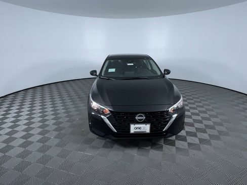 New 2025 Nissan Sentra SV image 3