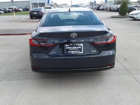 Used 2026 Toyota Camry XLE image 6