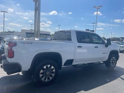 Used 2024 Chevrolet Silverado 2500 Custom w/ Custom Value Package AWD/4WD image 2