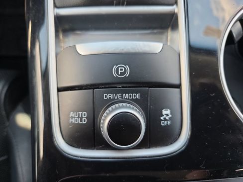 Used 2018 Kia Stinger Premium AWD/4WD image 41
