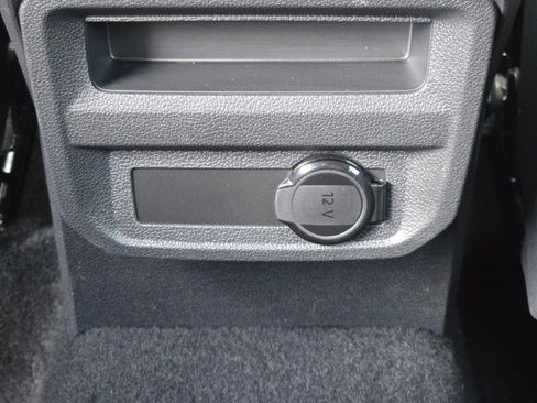 Used 2024 Volkswagen Tiguan S image 17