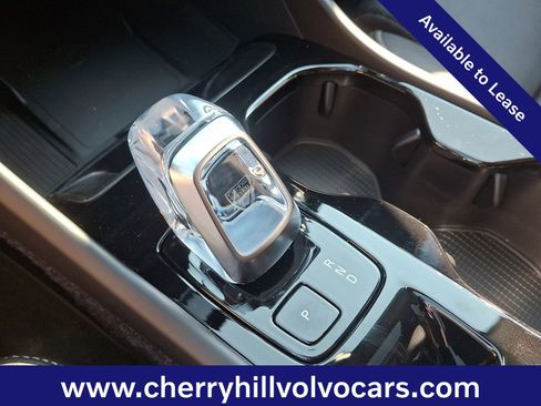 Certified 2026 Volvo XC40 B5 Plus w/ Protection Package Premier image 16