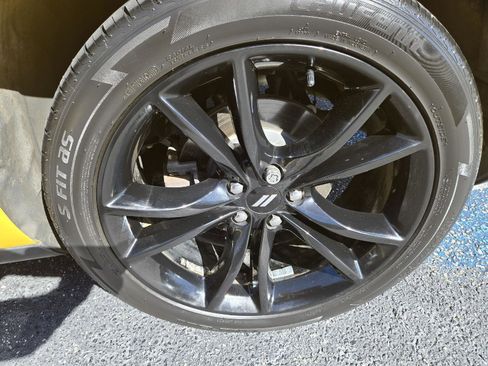 Used 2018 Dodge Challenger SXT Plus image 11