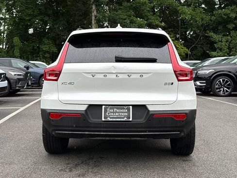 Used 2026 Volvo XC40 B5 Plus AWD/4WD image 10