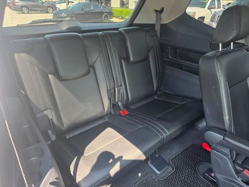 Used 2019 Volkswagen Atlas SEL R-Line FWD image 17