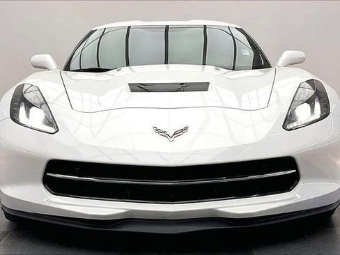 Used 2019 Chevrolet Corvette Stingray Coupe image 2