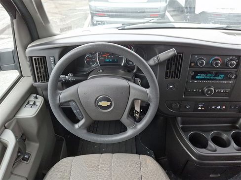 Used 2019 Chevrolet Express 3500 LT w/ LT Preferred Equipment Group image 13