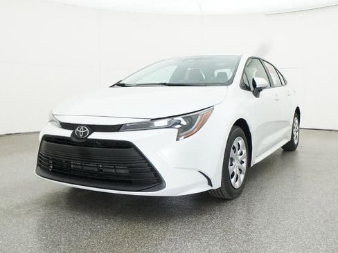 New 2026 Toyota Corolla LE image 32
