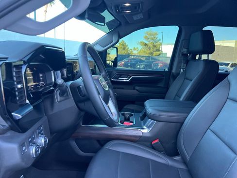 Used 2024 GMC Sierra 2500 SLT w/ SLT Premium Package AWD/4WD image 28