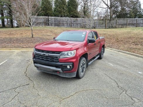 Used 2021 Chevrolet Colorado Z71 w/ Safety Package image 3