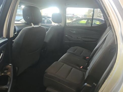 Used 2019 Chevrolet Traverse LT AWD/4WD image 6