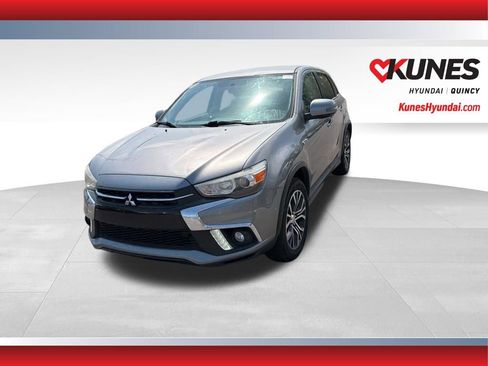 Used 2018 Mitsubishi Outlander Sport SE FWD image 1
