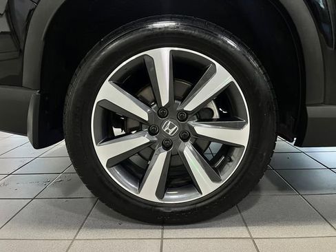 Used 2024 Honda Pilot Touring image 9