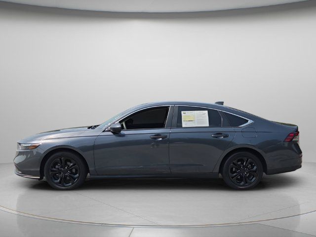 Used 2023 Honda Accord LX image 3