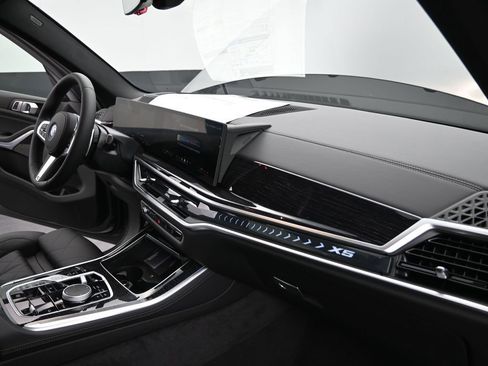 New 2026 BMW X5 xDrive50e image 26