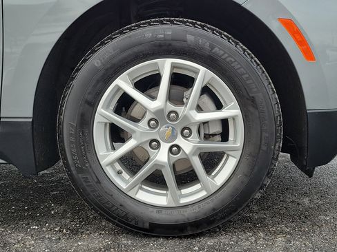 Used 2024 Chevrolet Equinox LT w/ LPO, Floor Liner Package image 5