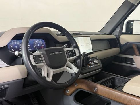 Used 2022 Land Rover Defender 90 X-Dynamic S AWD/4WD image 41