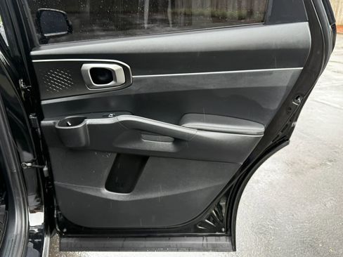 Used 2023 Kia Sorento EX image 28