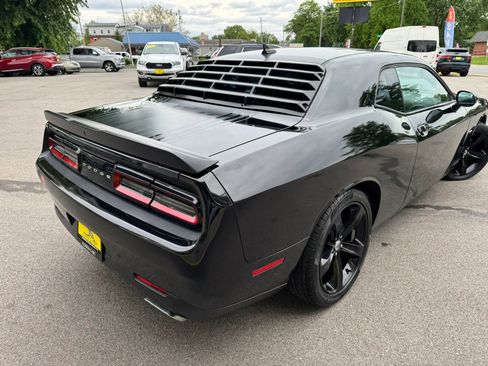 Used 2018 Dodge Challenger R/T Plus RWD image 8