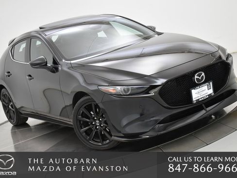 Certified 2025 MAZDA MAZDA3 Hatchback w/Premium Plus Pkg image 2