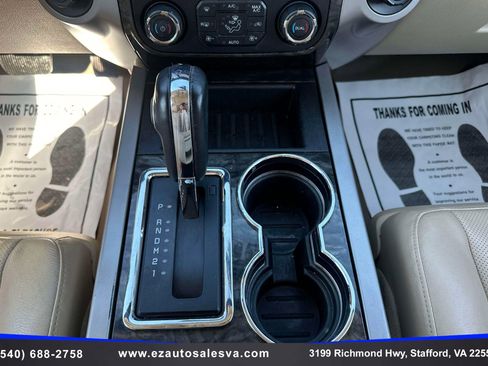 Used 2017 Ford Expedition Limited image 25