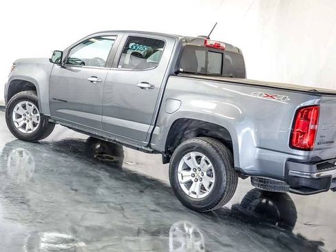 Used 2022 Chevrolet Colorado LT w/ LT Convenience Package AWD/4WD image 11
