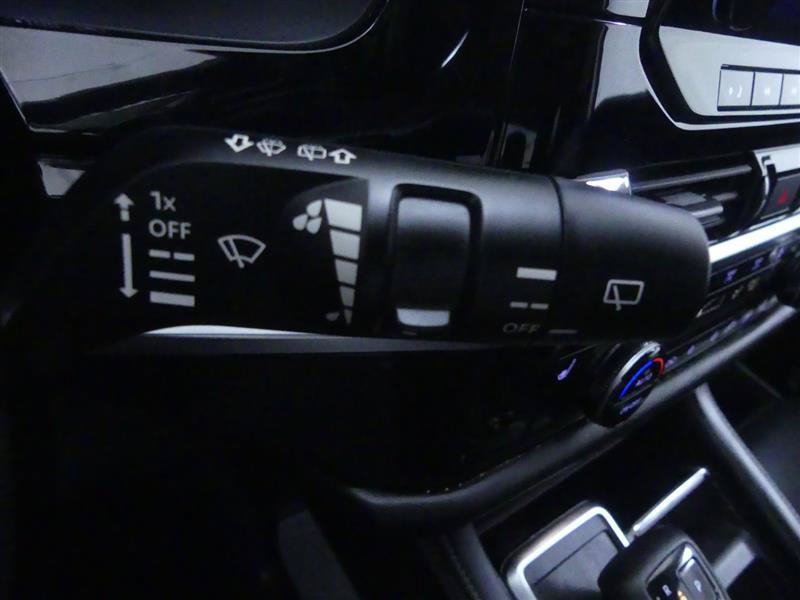Used 2023 Nissan Pathfinder SL w/ SL Premium Package AWD/4WD image 23