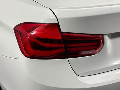 Used 2017 BMW 330e image 36