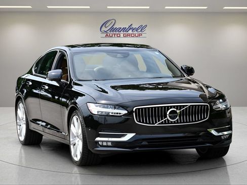 Used 2017 Volvo S90 T6 Inscription w/ Vision Package AWD/4WD image 2