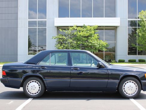 Used 1993 Mercedes-Benz 190 E 2.6 image 4