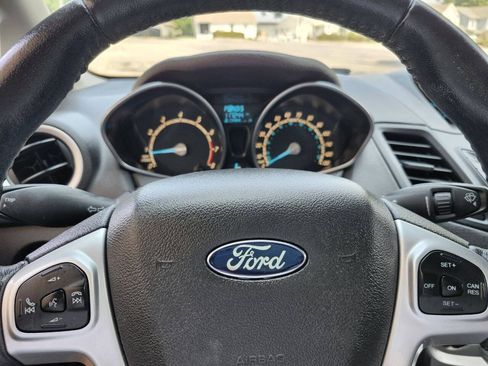 Used 2014 Ford Fiesta SE w/ Comfort Package FWD image 10