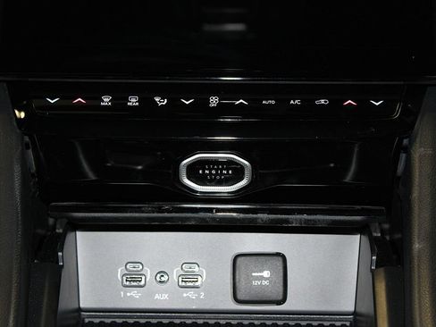 New 2026 Jeep Grand Cherokee Altitude AWD/4WD image 20