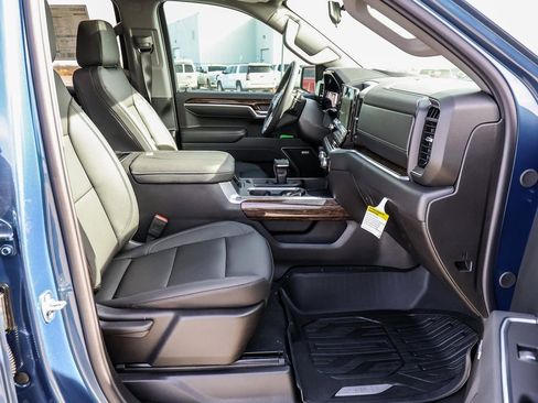 New 2026 GMC Sierra 1500 Elevation w/ Elevation Premium Package image 15