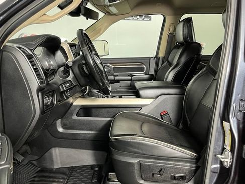Used 2022 RAM 3500 Laramie AWD/4WD image 25