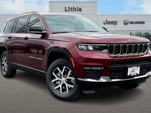 New 2025 Jeep Grand Cherokee L Limited w/ Luxury Tech Group II image 28