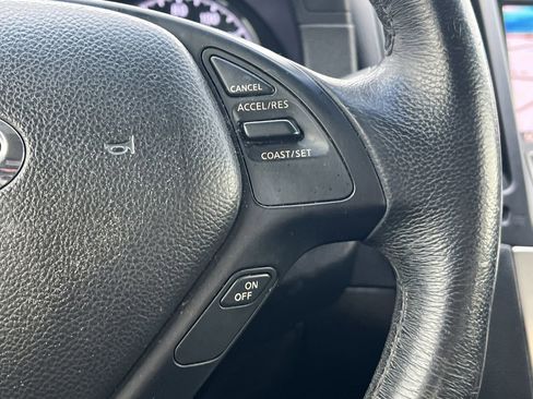Used 2013 INFINITI G37 x w/ Premium Pkg image 14