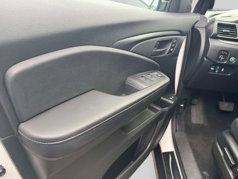 Used 2024 Honda Passport EX-L image 15