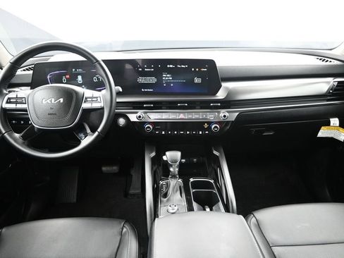 New 2025 Kia Telluride LX FWD image 32