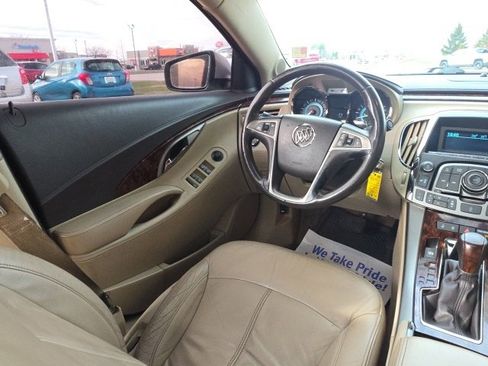 Used 2012 Buick LaCrosse Premium image 10