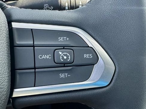 New 2026 Jeep Compass Latitude AWD/4WD image 25