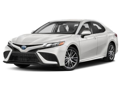 Used 2022 Toyota Camry SE w/ Audio Upgrade Package