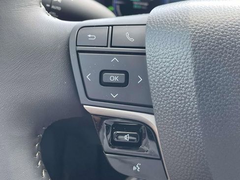 Used 2026 Toyota Camry XLE FWD image 20